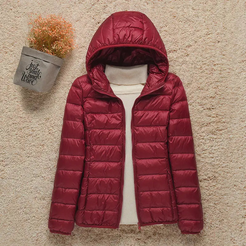 New Fashion Female Cold Jacket Women Winter Light White Duck Down Jacket Slim Puffer Jacket Portable Windproof Down Coat