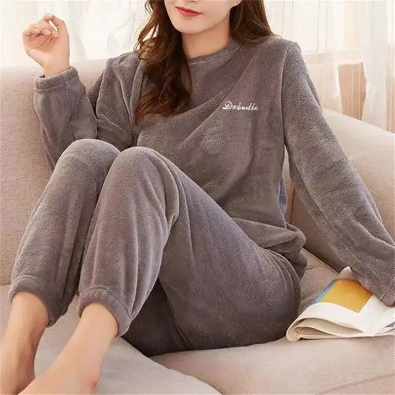 Women Velvet Pajama Set Fleecing Warm Loose Top And Elastic Waist Pants Casual Warm Woolen Suit Women 2024 Winter Men Sleepwear